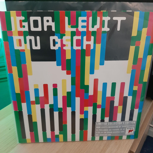 LEVIT, IGOR – ON DSCH - PART 1: SHOS...